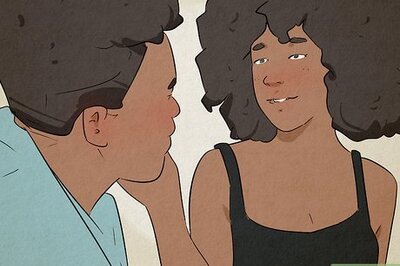 9 Things That Happen When You Kiss Someone You Love