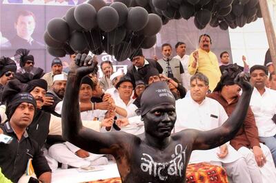 CAG 'Deliberately Delaying' Report on Rafale Deal, Demonetisation, Allege Former Bureaucrats