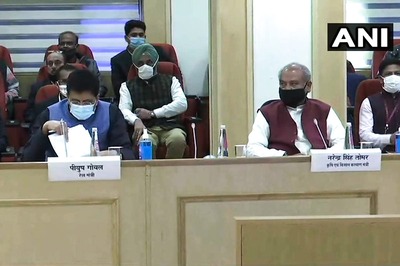 News18 Evening Digest: Narendra Tomar, Piyush Goyal Hold Talks With Farmer Leaders and Other Top Stories