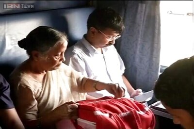 Kejriwal reaches Varanasi, greeted with posters calling him a 'deserter'