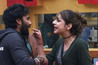 Bigg Boss 10, Day 85: Manveer, Nitibha Fight, Manu Calls Lopa a 'Spoilt Brat'