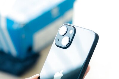 Phone Sales Are Slowing Down Globally But Apple Continues To Garner Most Profits