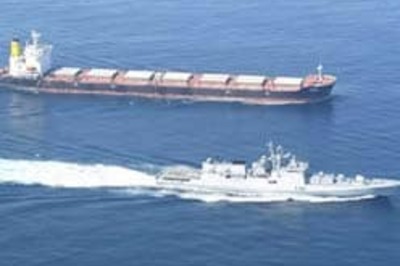 Indian warship exchanges fire, pirate ship in flames