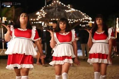 'Humshakals' Tweet Review: The best things about the film are the 'Save the girl child' and 'No smoking' advertisements