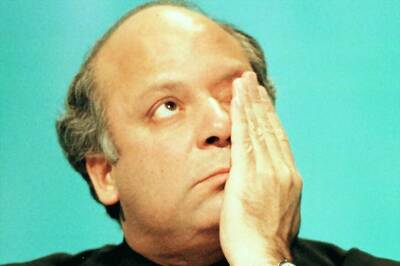 Pakistan PM Sharif, Army Chief Gen. Bajwa Discuss Jadhav; Not to Bow to Pressure