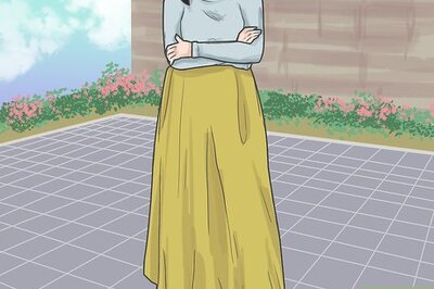 How to Wear a Cropped Sweater