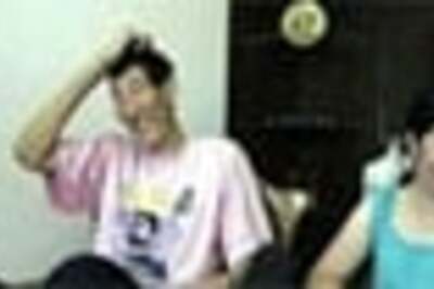 World's tallest man's wife, 2/3rd his height