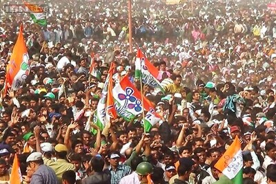 TMC workers attacks EC officials yet again in West Bengal