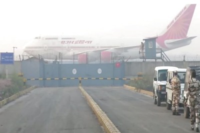 Coronavirus Death Toll Soars to 259 in China, 324 Indians Among Thousands Evacuated from Wuhan