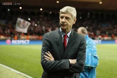 Arsene Wenger joins Blatter in calling for change to away goals rule
