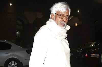 Lalu didn't tell me to tear Lokpal Bill: Rajniti