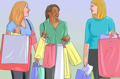 How to Avoid Being Clingy With Friends