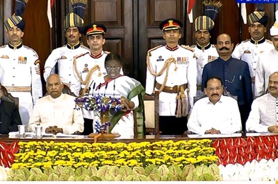 India Gets Its Youngest & First Tribal Woman at Top Office as Droupadi Murmu Takes Oath as President