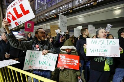 Judge Halts Trump's Immigration Order; Allows Travelers to Land in US