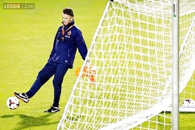 No injury returns for Manchester United, says Louis van Gaal