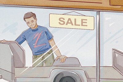 How to Save Money on Motorcycle Trailer Rentals