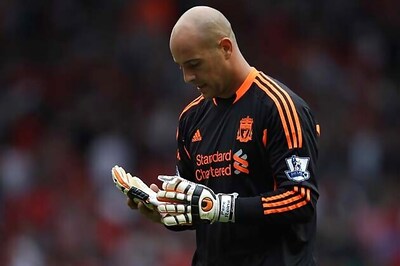 Arsenal revive interest in Liverpool's keeper Reina