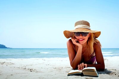 Must-Have Fun Accessories For Your Summer Vacation