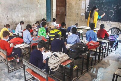 Should CBSE, CISCE Reduce Syllabus This Year as Well? Schools Stand Divided
