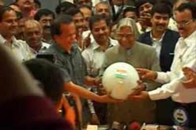 What's aboard Chandrayaan and what are they for?