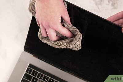 How to Clean a Laptop