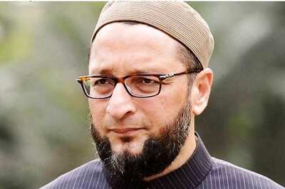 'Do Fundamental Rights Apply to Kashmir?': Owaisi Lashes Out over J&K Shutdown on Muharram