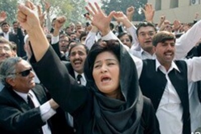 Benazir challenges Mush, wants polls on time