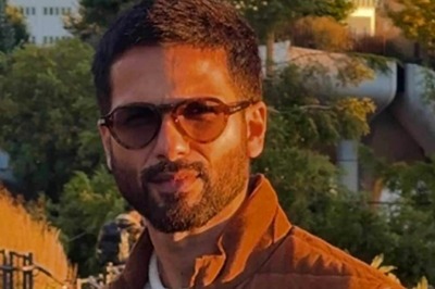 Shahid Kapoor Shows Off His Ripped Body In A Glimpse Of His 'Lazy Morning'