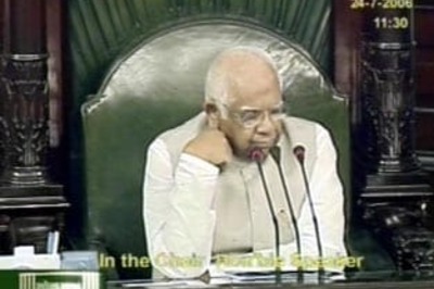 Somnath Chatterjee irons out creases with unruly MPs