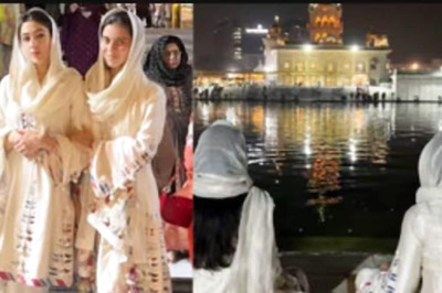 Sara Ali Khan Twins With Her 'Soul Sister' In White At Delhi's Gurdwara Bangla Sahib