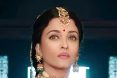 Ponniyin Selvan 1 Teaser: Aishwarya Rai Bachchan Is Mesmerising, Vikram's Fierce Avatar Gives Goosebumps; Watch