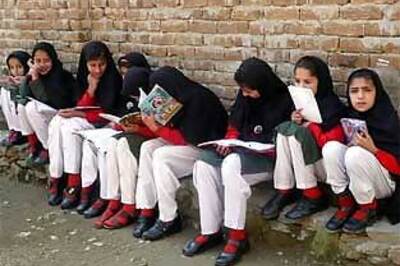 Pak identifies, arrests man in Swat girl flogging case