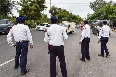 200 Teams of Delhi Traffic Police Deployed for Odd-even Scheme Implementation