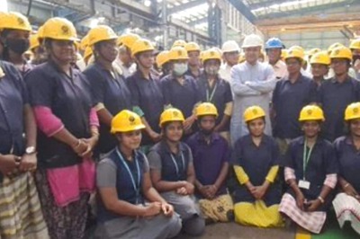 Indian Railways to Get 75 New Vande Bharat Trains by August 2023