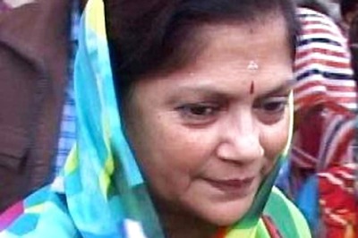 Mother’s Photo Missing, Yashodhara Scindia Gives an Earful to BJP Leaders, Storms Out of Meeting