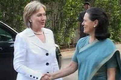 Hillary meets Sonia, discusses terror, bilateral ties