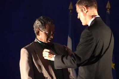 French govt honours Kerala filmmaker with award