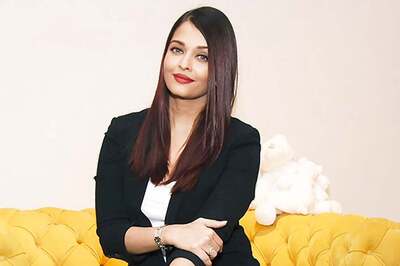 Aishwarya Spreads Smiles among Kids Born with Clefts
