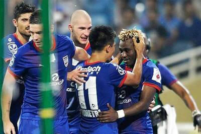 ISL 2015: Sunil Chhetri scores in Mumbai FC's 2-0 win over FC Goa