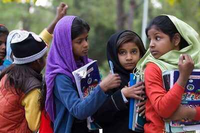 Suspected Militants Bomb Girls' School Overnight In Northwest Pakistan