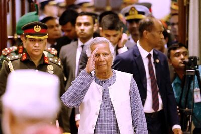 Bangladesh’s Yunus To Meet Hindu Leaders As Interim Govt Vows To Punish Vandals Who Desecrated Temples