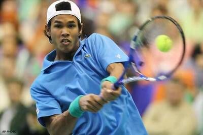 Somdev loses to Lopez in first round of Australian Open