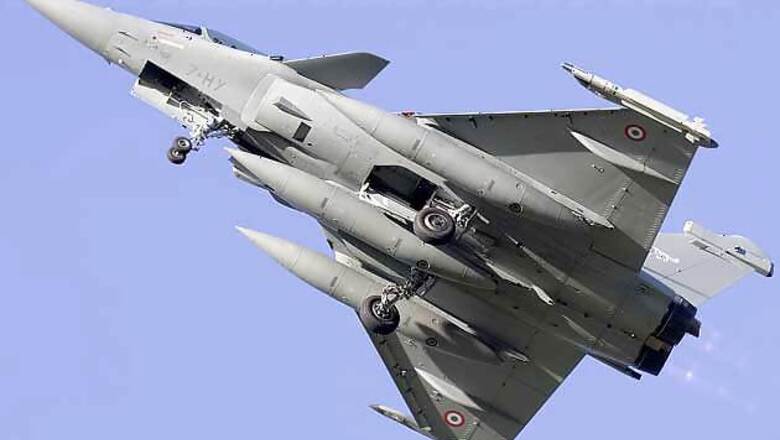 British jets intercept Russian bombers