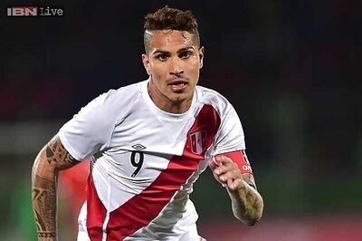 Paolo Guerrero treble sends Peru into Copa America semi-finals