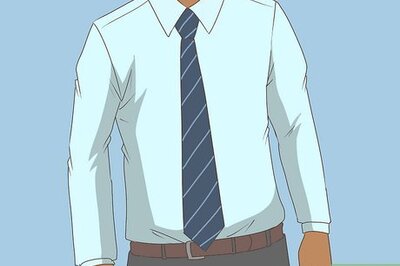How to Match Colors of a Tie, Suit, and Shirt