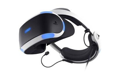 PlayStation VR 2 Incoming? New PS5 VR May Get 4K Displays, Haptic Controls, Eye Tracking