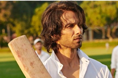 Shahid Kapoor Film 'Jersey' Postponed for 5th Time, Avoids Clash With KGF 2; Gets New Release Date