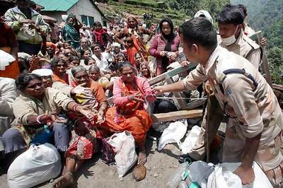 J&K: Rescued pilgrims angry over slow relief process