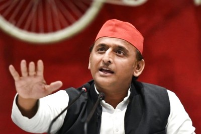 Apna Dal-Communist Gen Secy Pallavi Patel Meets Akhilesh, Is Alliance on Cards Ahead of UP Polls?