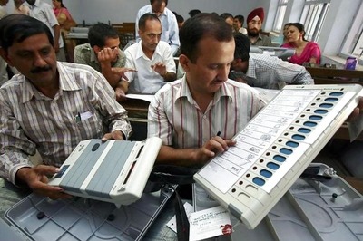 UP Municipal Elections: Voters Miffed With Malfunctioning EVMs, Missing Names